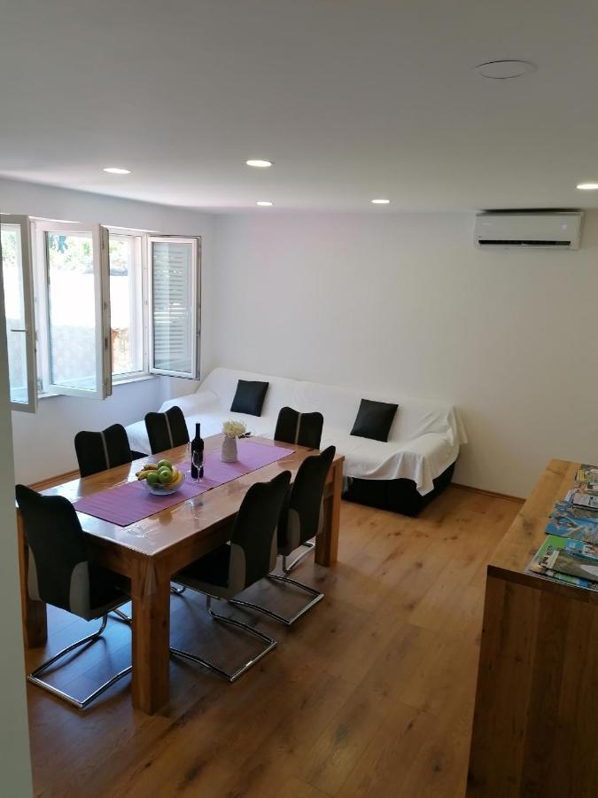 Apartment "B" 50 M From The Beach Ζαντάρ Εξωτερικό φωτογραφία
